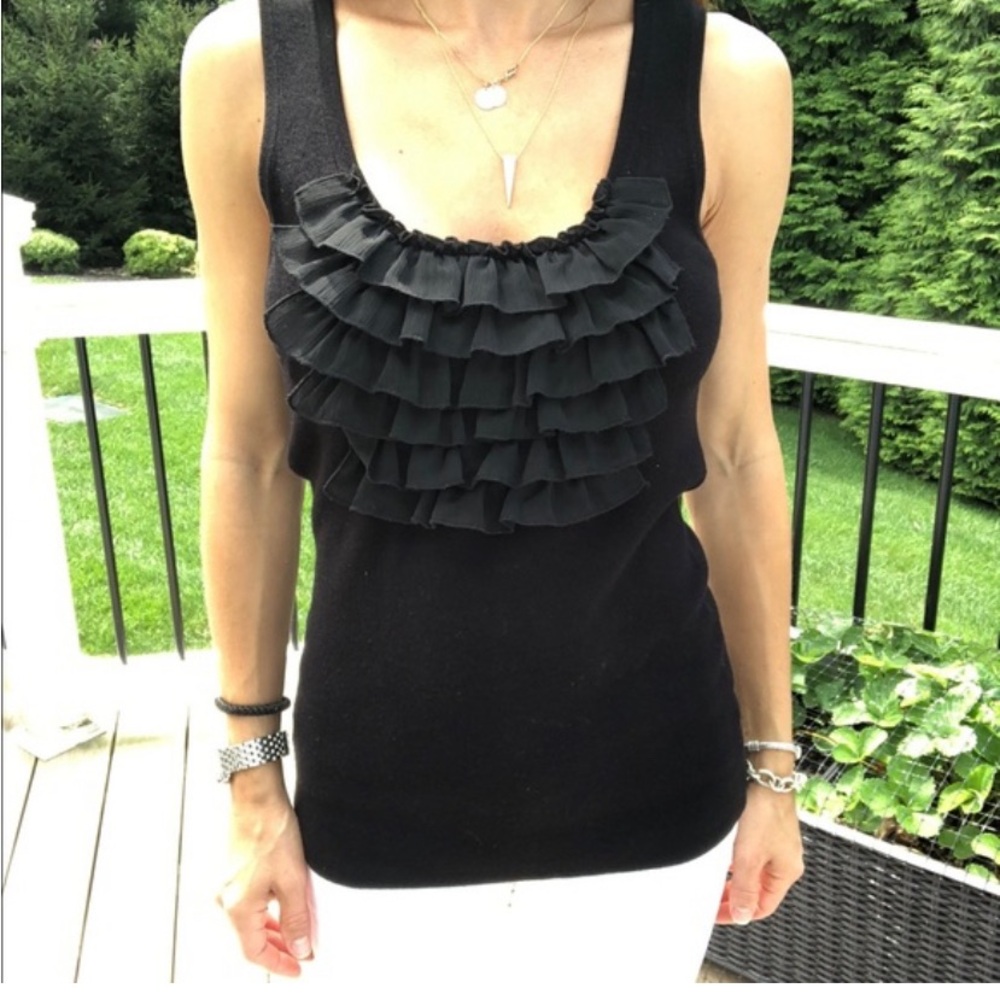 EUC White House Black Market Black Ruffled Tank Top Women’s Size M